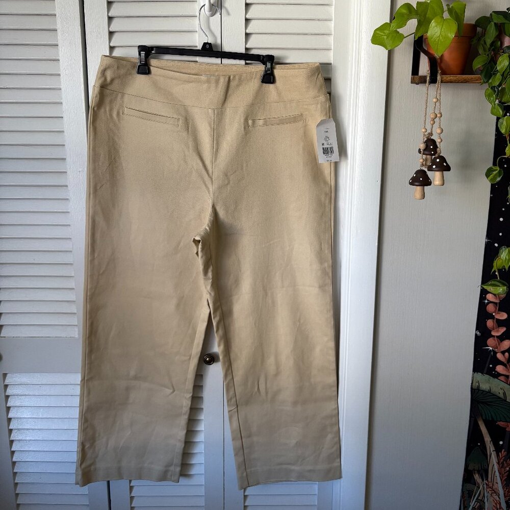 NWT - Wonderly Khaki Pants - Size: 18